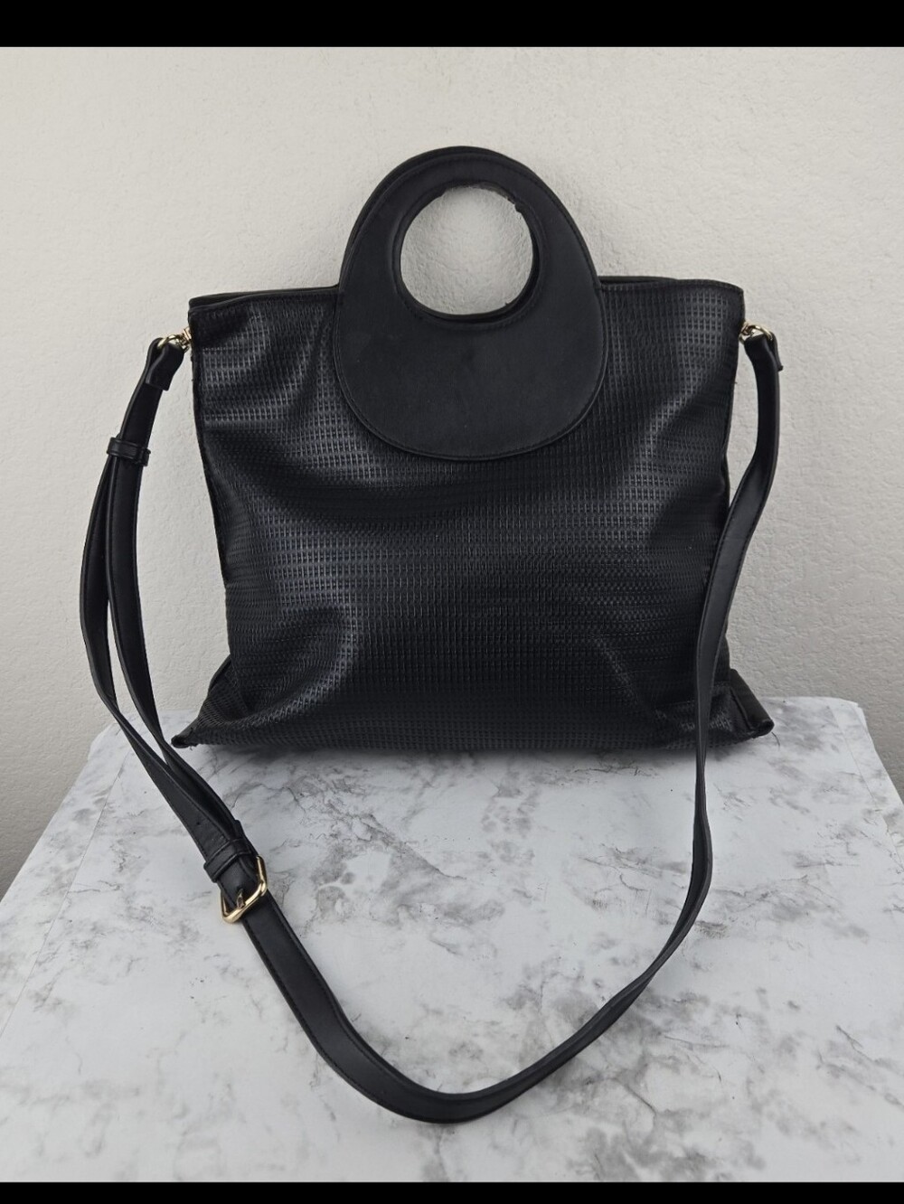 Moda Luxe Shoulder Bag